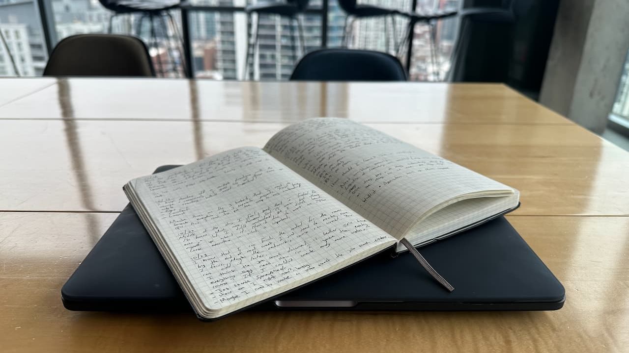 Make Career Choices Easier With This Journaling Exercise